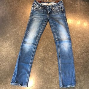 Rock Revival Size 28